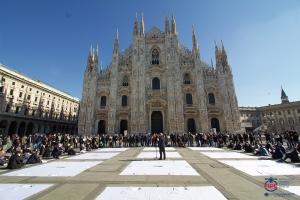 Manifestazione Fipe, il grido dei 10mila: “Siamo a terra! Ci rialzeremo, ma gli aiuti arrivino subito”