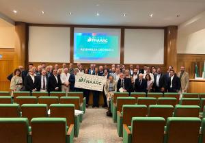 Fnaarc, un nuovo logo che “parla”  ai giovani agenti di commercio