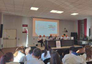 Volontariato e solidarietà tra i banchi di scuola